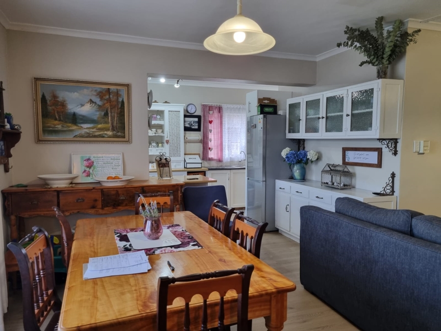 3 Bedroom Property for Sale in Heuningkloof Western Cape